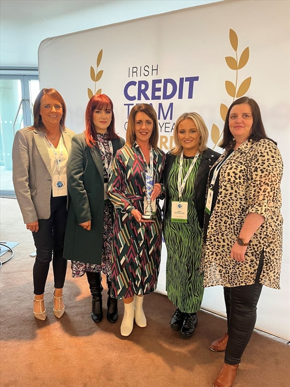 Congratulations to Siobhan Blaney, Rebecca Henry, Amy McMullan, Judith Napier and Laura Wallace on winning NI Credit Team of the Year at the Irish Credit Awards.